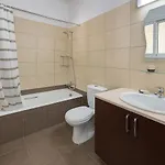 Sunflight 01b One Bedroom Lejlighed *