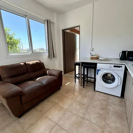 Sunflight 01b One Bedroom Appartement Larnaca